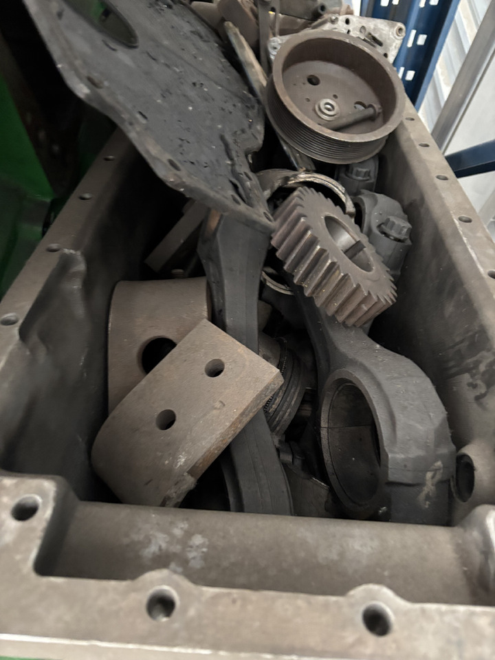 John Deere 6125 Silnik Blok CZĘŚCI R517076 R518736 R518737 - Двигатель и запчасти для Сельскохозяйственной техники: фото 2 John Deere 6125 Silnik Blok CZĘŚCI R517076 R518736 R518737 - Двигатель и запчасти для Сельскохозяйственной техники: фото 2