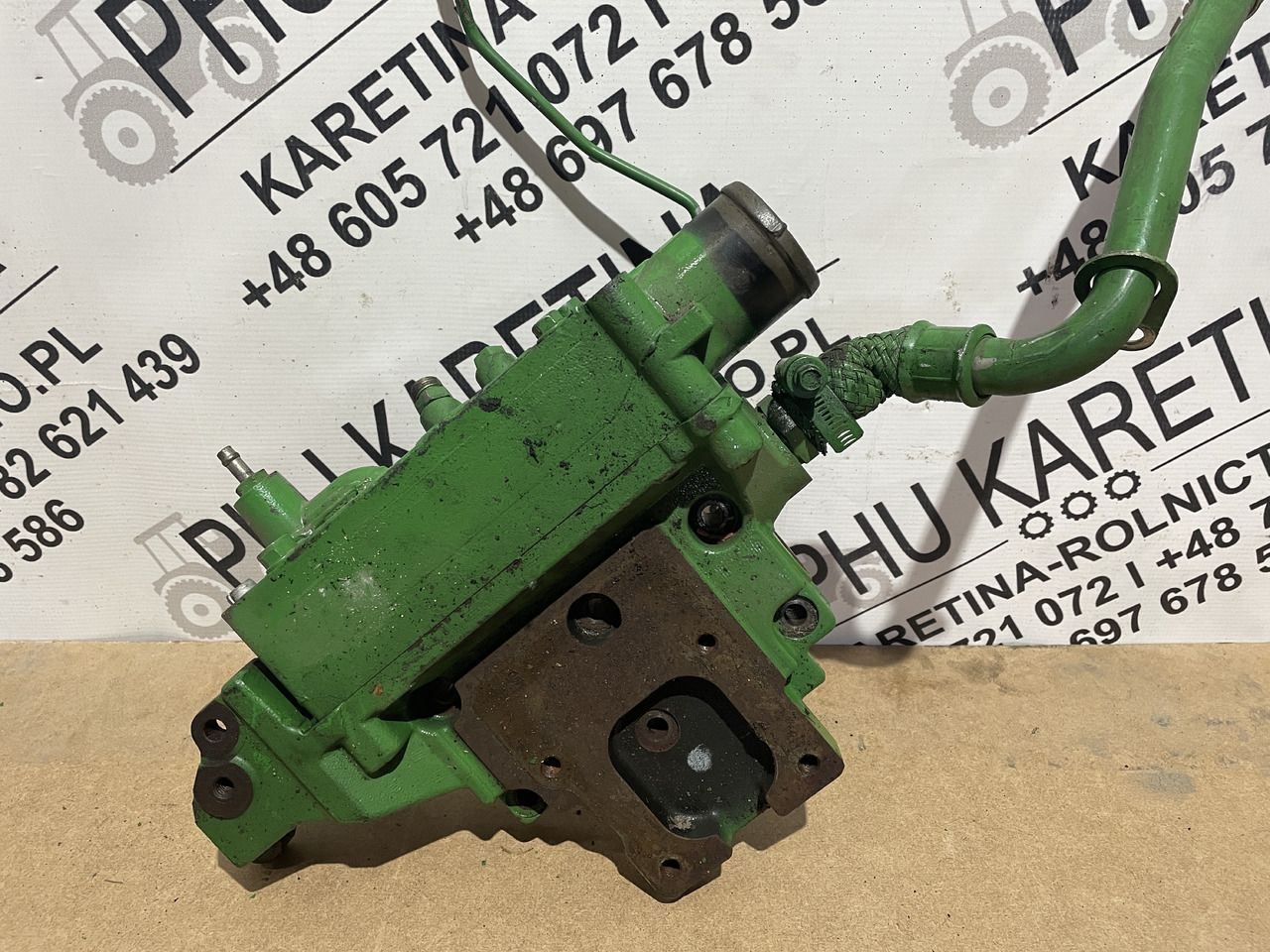 John Deere - obudowa termostatu RE563647 RE541921 RE542575 - Термостат для Сельскохозяйственной техники: фото 1 John Deere - obudowa termostatu RE563647 RE541921 RE542575 - Термостат для Сельскохозяйственной техники: фото 1