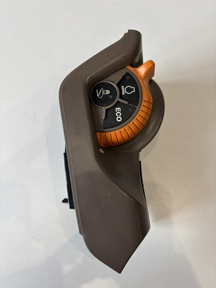 John Deere seria 6000 7000 8000 R - kontroler jazdy RE576340 - Электрическая система для Сельскохозяйственной техники: фото 2 John Deere seria 6000 7000 8000 R - kontroler jazdy RE576340 - Электрическая система для Сельскохозяйственной техники: фото 2