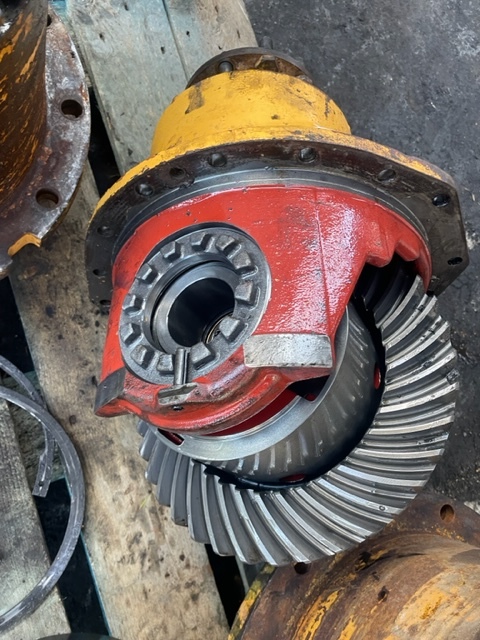 Liebherr L554 wkład mostu 10/37 Atak talerz mechanizm róźnicowy - Дифференциал для Строительной техники: фото 2 Liebherr L554 wkład mostu 10/37 Atak talerz mechanizm róźnicowy - Дифференциал для Строительной техники: фото 2