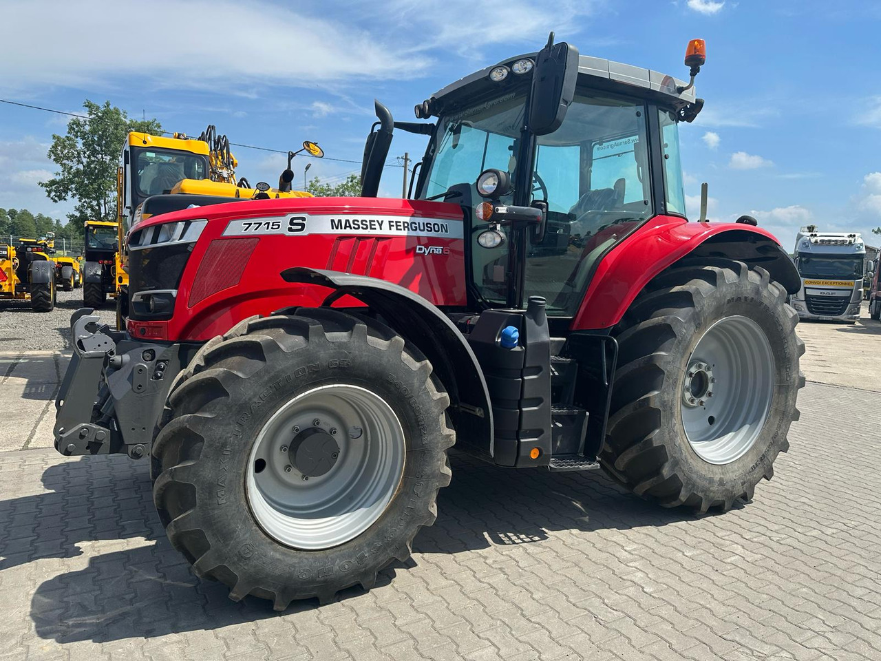 Massey Ferguson 7715S - Трактор: фото 1 Massey Ferguson 7715S - Трактор: фото 1