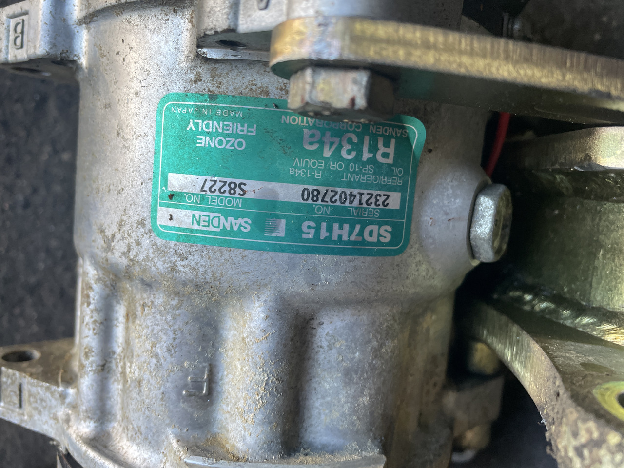 Massey Fergusson 6120 - sprężarka kompresor klimatyzacji Sanden S8227 B709S43 3712528M2 - Компрессор кондиционера для Сельскохозяйственной техники: фото 3 Massey Fergusson 6120 - sprężarka kompresor klimatyzacji Sanden S8227 B709S43 3712528M2 - Компрессор кондиционера для Сельскохозяйственной техники: фото 3