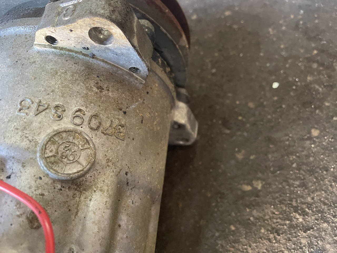 Massey Fergusson 6120 - sprężarka kompresor klimatyzacji Sanden S8227 B709S43 3712528M2 - Компрессор кондиционера для Сельскохозяйственной техники: фото 2 Massey Fergusson 6120 - sprężarka kompresor klimatyzacji Sanden S8227 B709S43 3712528M2 - Компрессор кондиционера для Сельскохозяйственной техники: фото 2