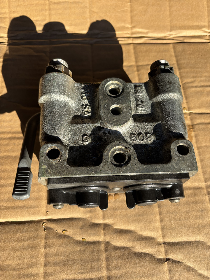 Massey Fergusson - zawór gniazdo hydrauliczne 3796260M1 ACP0307080 - Гидравлический клапан для Сельскохозяйственной техники: фото 3 Massey Fergusson - zawór gniazdo hydrauliczne 3796260M1 ACP0307080 - Гидравлический клапан для Сельскохозяйственной техники: фото 3