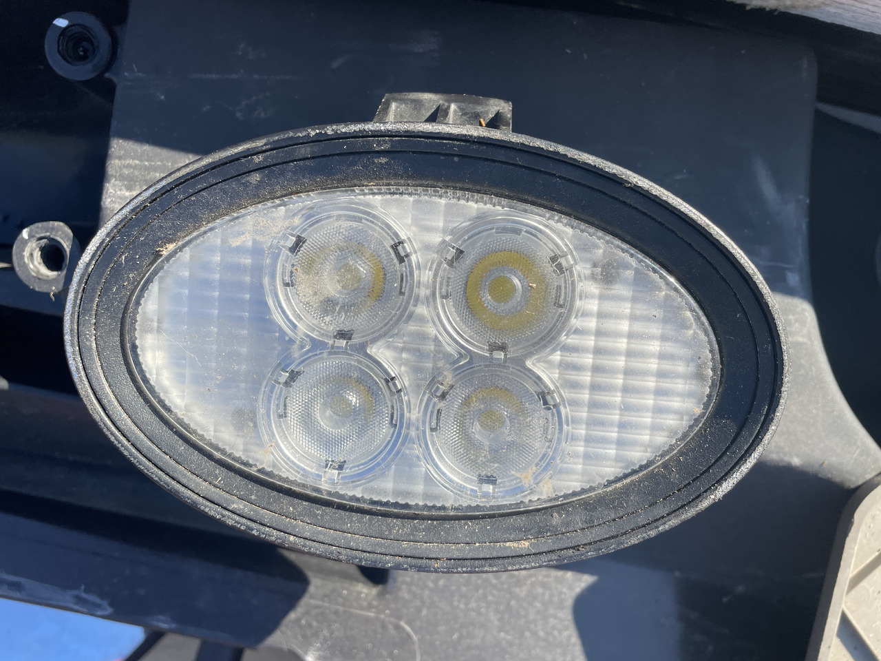 New Holland T7 - lampa robocza 47363006 - Свет/ Освещение для Сельскохозяйственной техники: фото 1 New Holland T7 - lampa robocza 47363006 - Свет/ Освещение для Сельскохозяйственной техники: фото 1