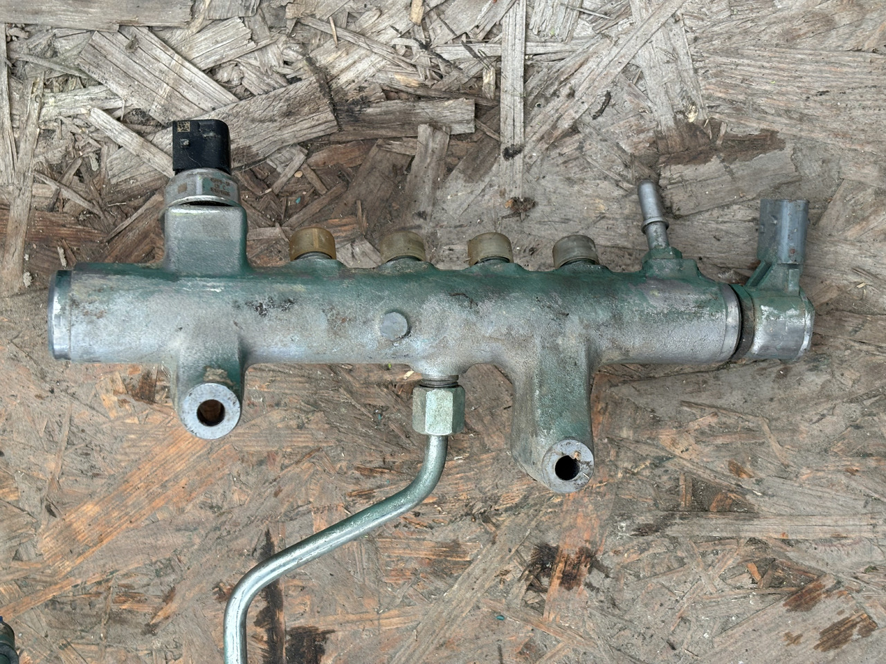 VOLVO Listwa Paliwowa Przewód 21675458 - Подготовка топлива для Грузовиков: фото 5 VOLVO Listwa Paliwowa Przewód 21675458 - Подготовка топлива для Грузовиков: фото 5