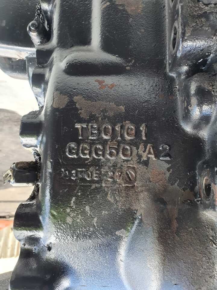 Поворотный кулак для Сельскохозяйственной техники Valtra T170  - Zwolnica - Zwrotnica - Półoś - Skrzynia - Silnik - Siłowniki - Tylny WOM: фото 7