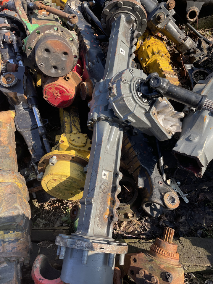 Weidemann - most przedni ZF 4472425057 - Передняя ось: фото 1 Weidemann - most przedni ZF 4472425057 - Передняя ось: фото 1