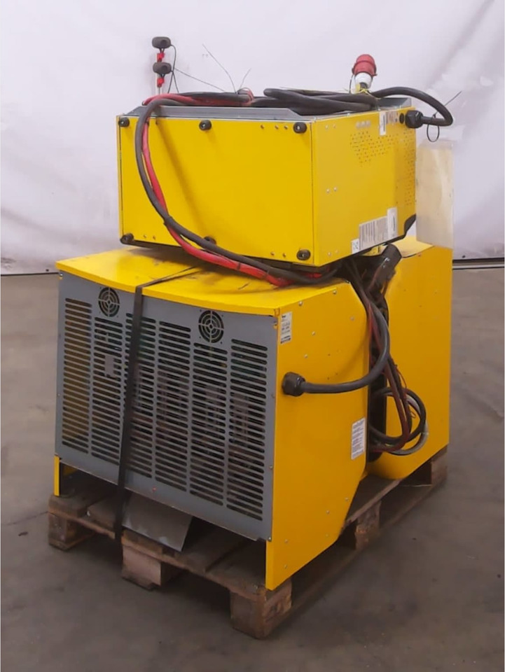 Battery Charger Package - 3 Pcs. - Аккумулятор для Погрузочно-разгрузочной техники: фото 3 Battery Charger Package - 3 Pcs. - Аккумулятор для Погрузочно-разгрузочной техники: фото 3