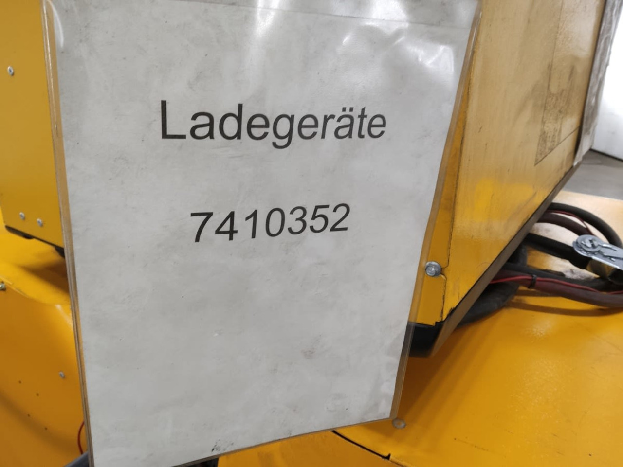 Battery Charger Package - 3 Pcs. - Аккумулятор для Погрузочно-разгрузочной техники: фото 2 Battery Charger Package - 3 Pcs. - Аккумулятор для Погрузочно-разгрузочной техники: фото 2