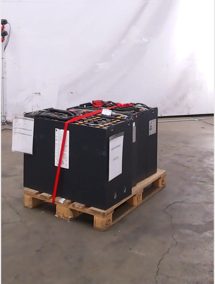 Battery Package 4 pieces - Аккумулятор для Погрузочно-разгрузочной техники: фото 3 Battery Package 4 pieces - Аккумулятор для Погрузочно-разгрузочной техники: фото 3