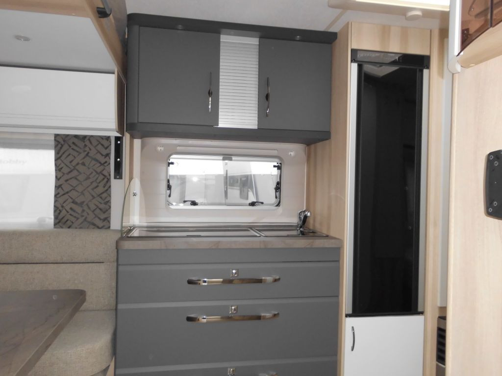 Новый Прицеп дача Hobby De Luxe 515 UHL 2025 2000kg. AUTARK AMBIENTE: фото 9