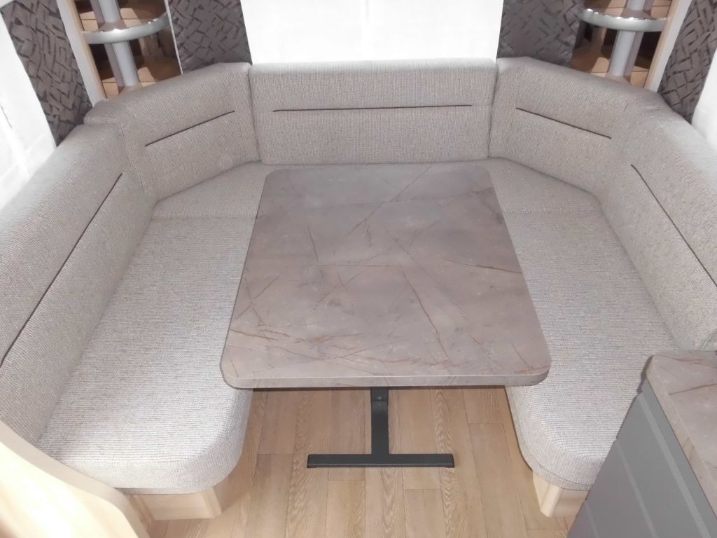 Hobby De Luxe 515 UHL mit Extras, Lagerabverkauf! - Прицеп дача: фото 5 Hobby De Luxe 515 UHL mit Extras, Lagerabverkauf! - Прицеп дача: фото 5