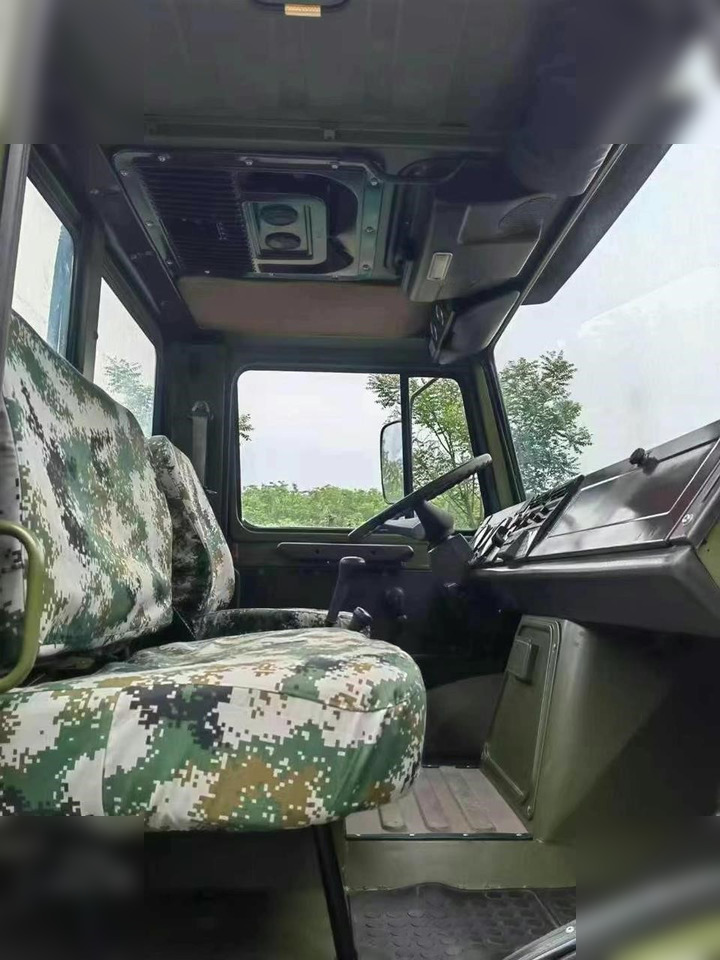 1995 MERCEDES-BENZ UNIMOG 2150 - Грузовик-шасси: фото 4 1995 MERCEDES-BENZ UNIMOG 2150 - Грузовик-шасси: фото 4