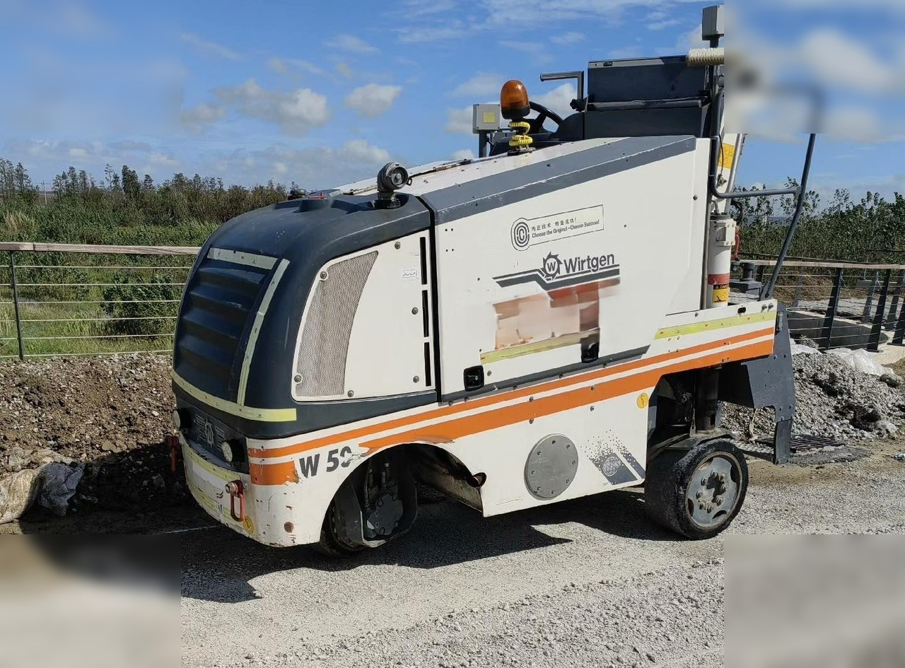 2009 WIRTGEN W50 - Дорожная фреза: фото 1 2009 WIRTGEN W50 - Дорожная фреза: фото 1