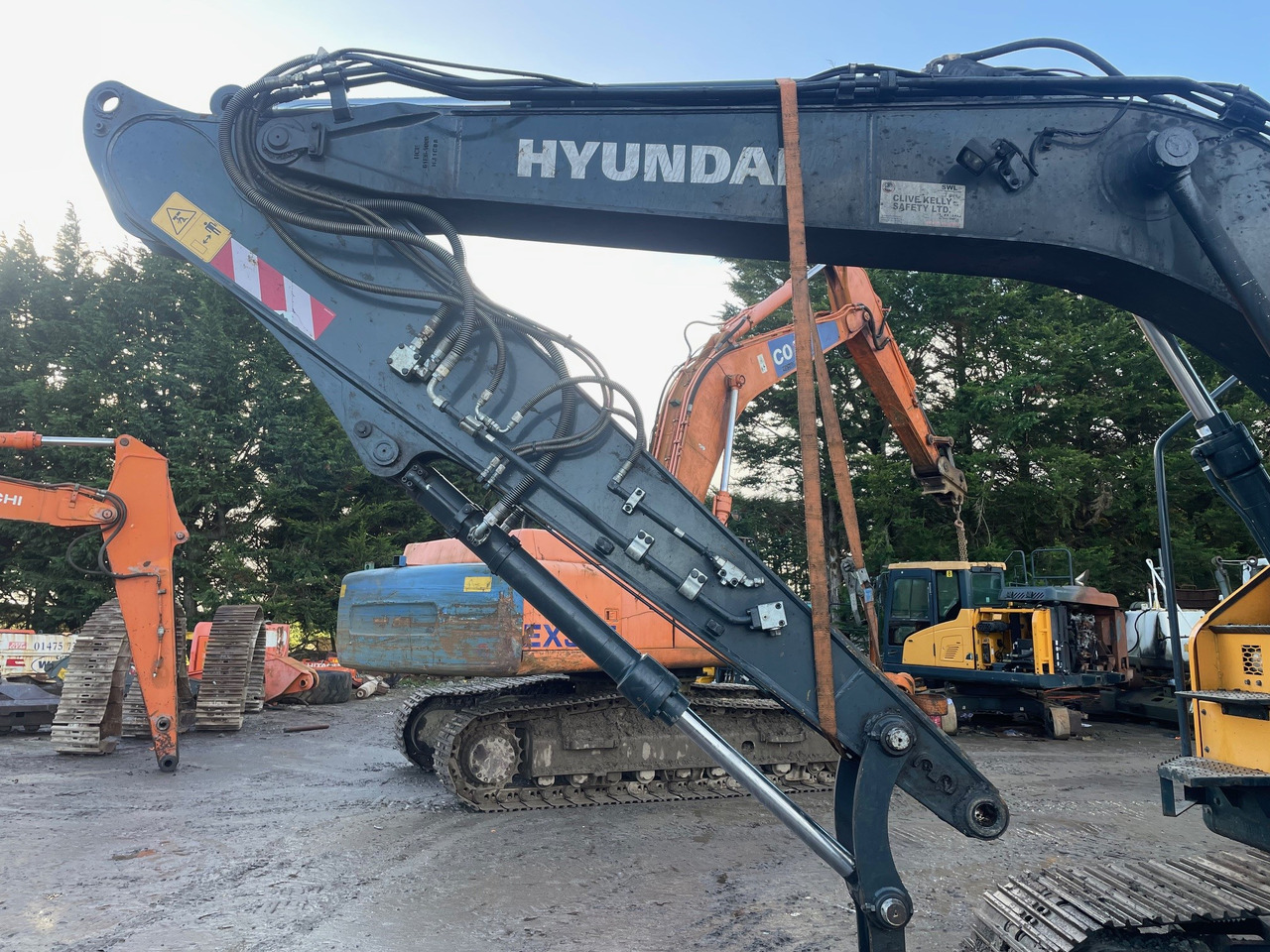 Hyundai HX145A CLR - Гусеничный экскаватор: фото 3 Hyundai HX145A CLR - Гусеничный экскаватор: фото 3