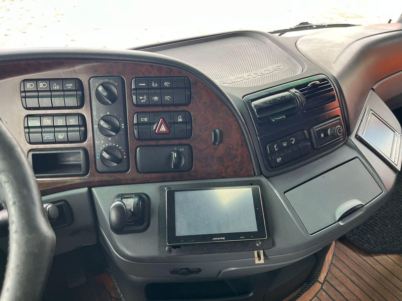 Грузовик-шасси Mercedes-Benz Actros 1832 4x2 V6 ENGINE / CHASSIS L=7100 mm: фото 17 Грузовик-шасси Mercedes-Benz Actros 1832 4x2 V6 ENGINE / CHASSIS L=7100 mm: фото 17