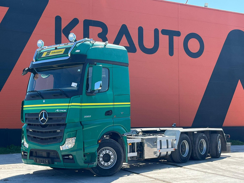 Mercedes-Benz Actros 3563 8x4*4 RETARDER / CHASSIS L=7358 mm - Грузовик-шасси: фото 1 Mercedes-Benz Actros 3563 8x4*4 RETARDER / CHASSIS L=7358 mm - Грузовик-шасси: фото 1