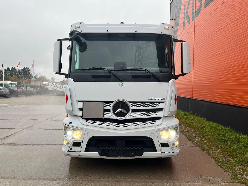 Mercedes-Benz Antos 2543 6x2*4 LIFTABLE BOX ROOF / BOX L=7773 mm - Грузовик с закрытым кузовом: фото 2 Mercedes-Benz Antos 2543 6x2*4 LIFTABLE BOX ROOF / BOX L=7773 mm - Грузовик с закрытым кузовом: фото 2