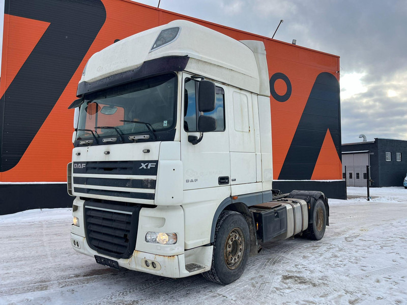 DAF XF 105.410 4x2 NOT ROADWORTHY ! / HYDRAULICS - Тягач: фото 2 DAF XF 105.410 4x2 NOT ROADWORTHY ! / HYDRAULICS - Тягач: фото 2