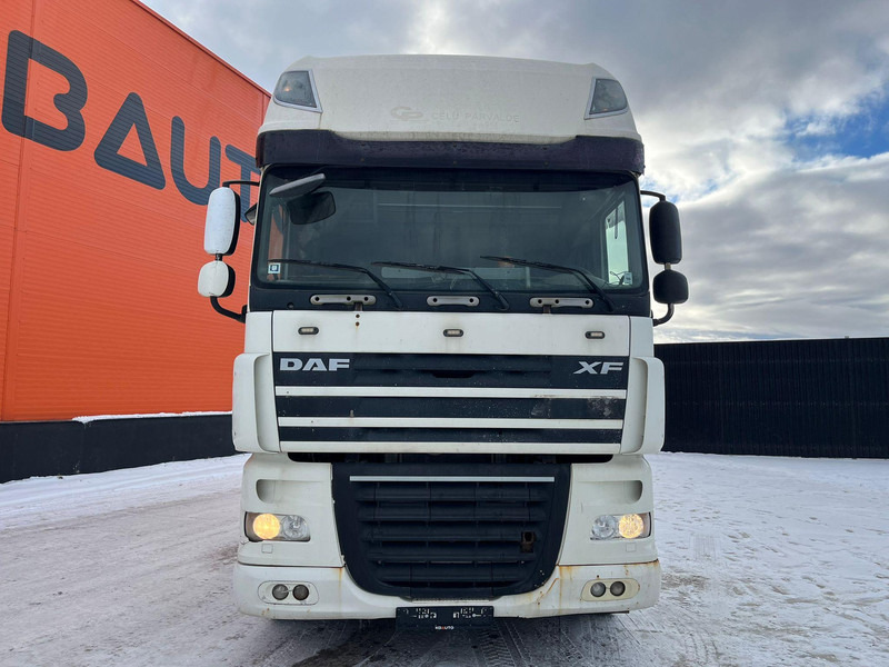 DAF XF 105.410 4x2 NOT ROADWORTHY ! / HYDRAULICS - Тягач: фото 3 DAF XF 105.410 4x2 NOT ROADWORTHY ! / HYDRAULICS - Тягач: фото 3