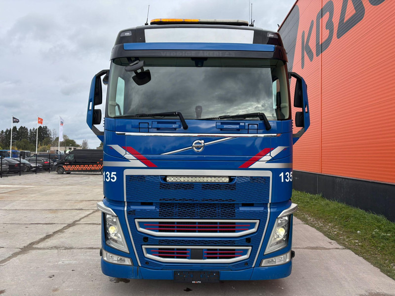Volvo FH 500 8x4*4 GCW 70 ton / PTO - Тягач: фото 3 Volvo FH 500 8x4*4 GCW 70 ton / PTO - Тягач: фото 3