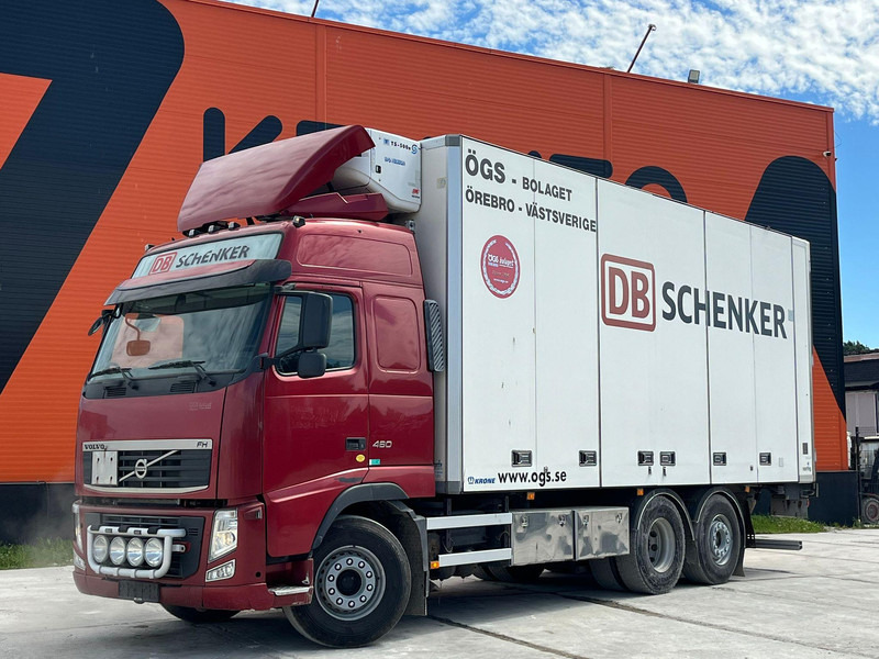 Volvo FH 460 6x2 THERMO KING TS-500 / BOX L=7467 mm - Рефрижератор: фото 1 Volvo FH 460 6x2 THERMO KING TS-500 / BOX L=7467 mm - Рефрижератор: фото 1