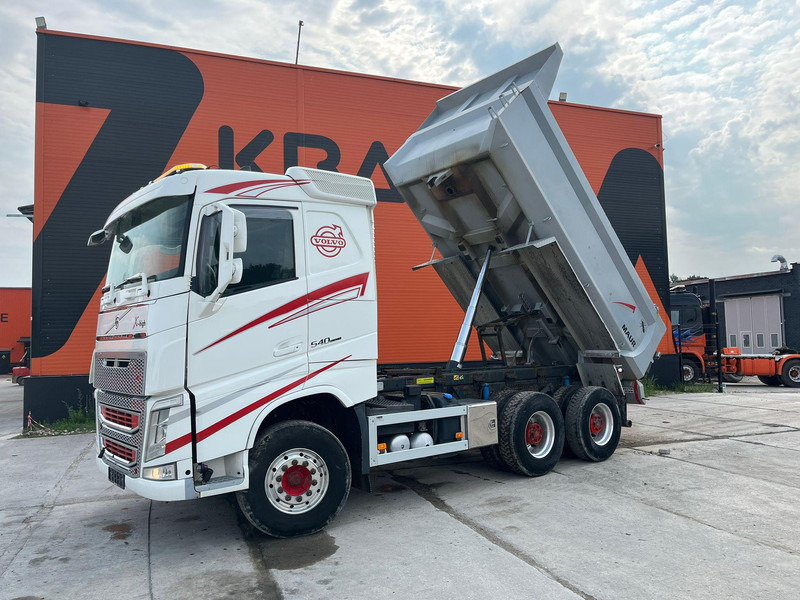 Volvo FH 540 RETARDER / BIG AXLES / TANDEM AXLE LIFT / BOX L=4523 - Самосвал: фото 2 Volvo FH 540 RETARDER / BIG AXLES / TANDEM AXLE LIFT / BOX L=4523 - Самосвал: фото 2