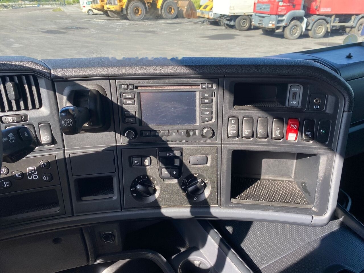 Тягач Scania R490: фото 15 Тягач Scania R490: фото 15