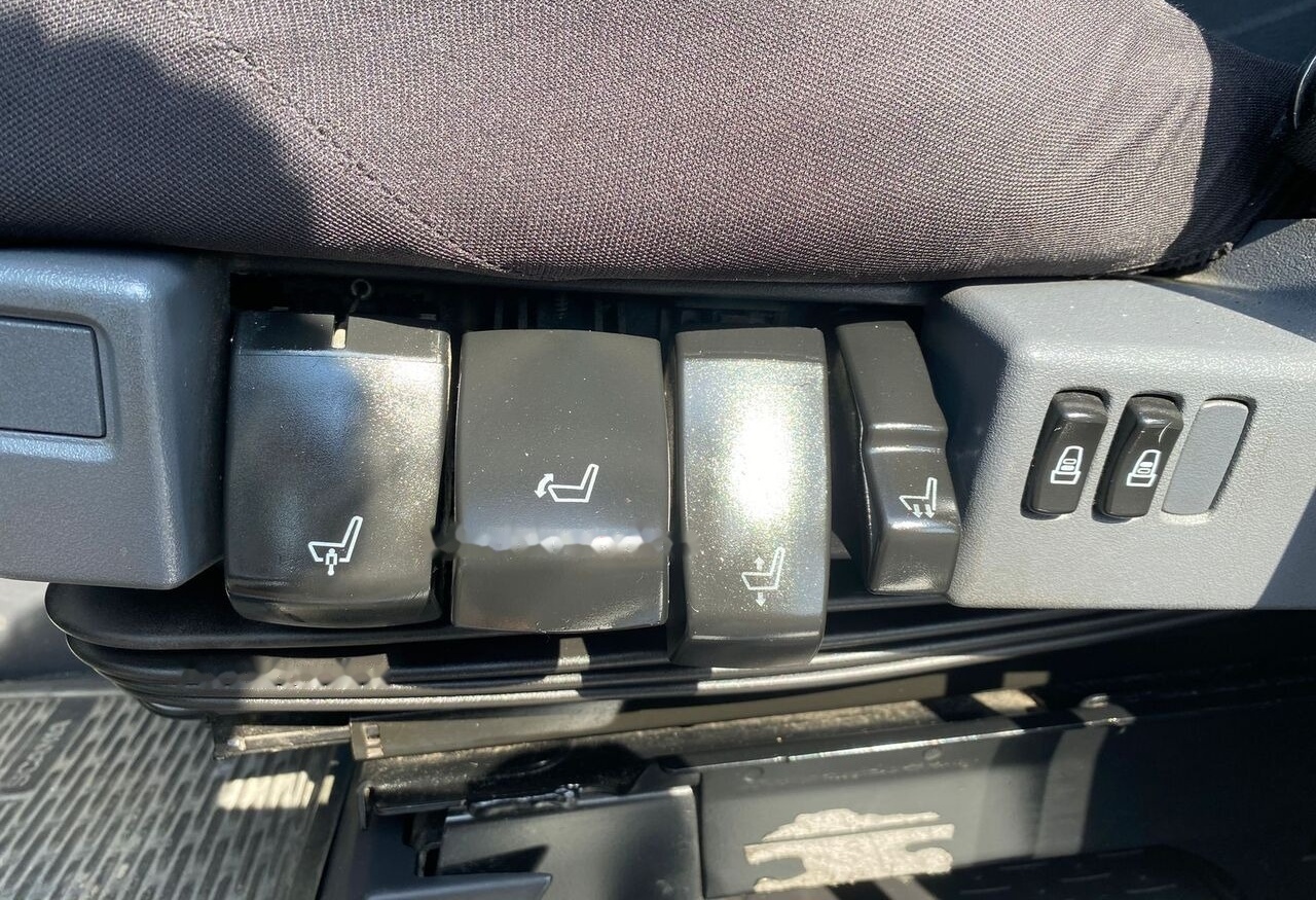 Тягач Scania R490: фото 11 Тягач Scania R490: фото 11