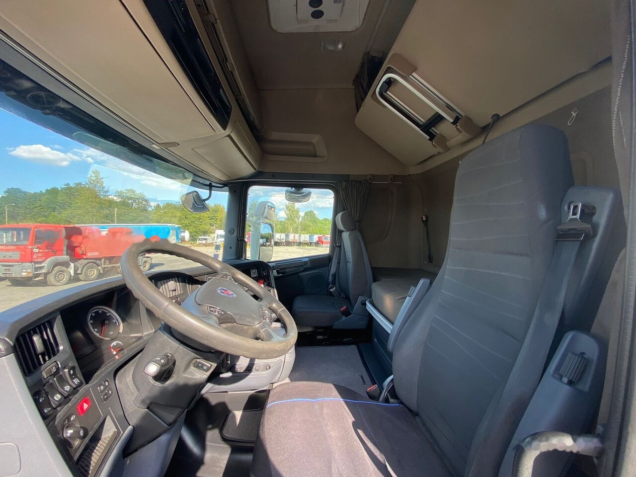 Тягач Scania R490: фото 10 Тягач Scania R490: фото 10