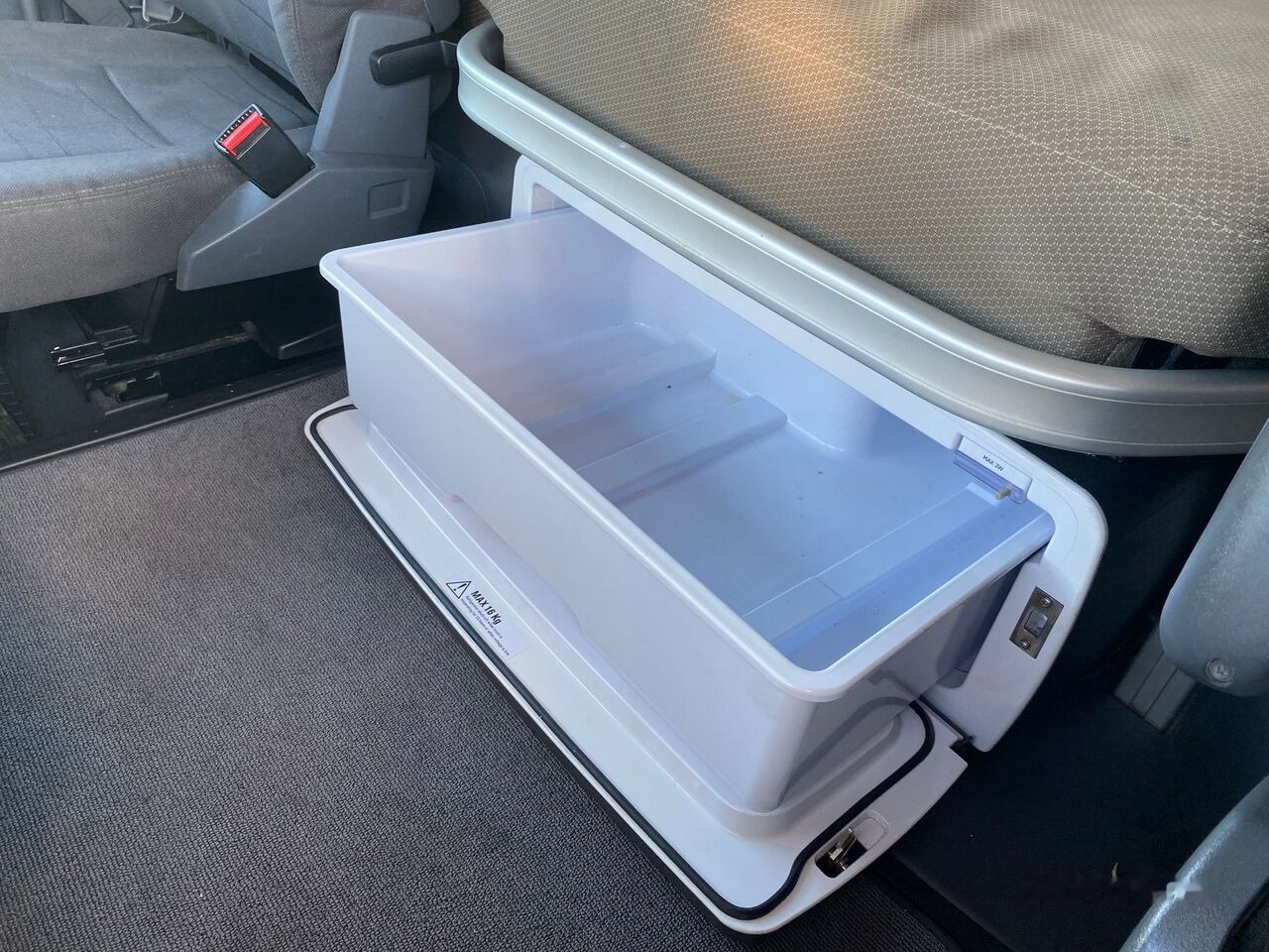 Тягач Scania R490: фото 17 Тягач Scania R490: фото 17