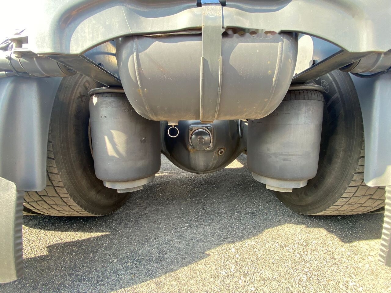 Тягач Scania R490: фото 21 Тягач Scania R490: фото 21