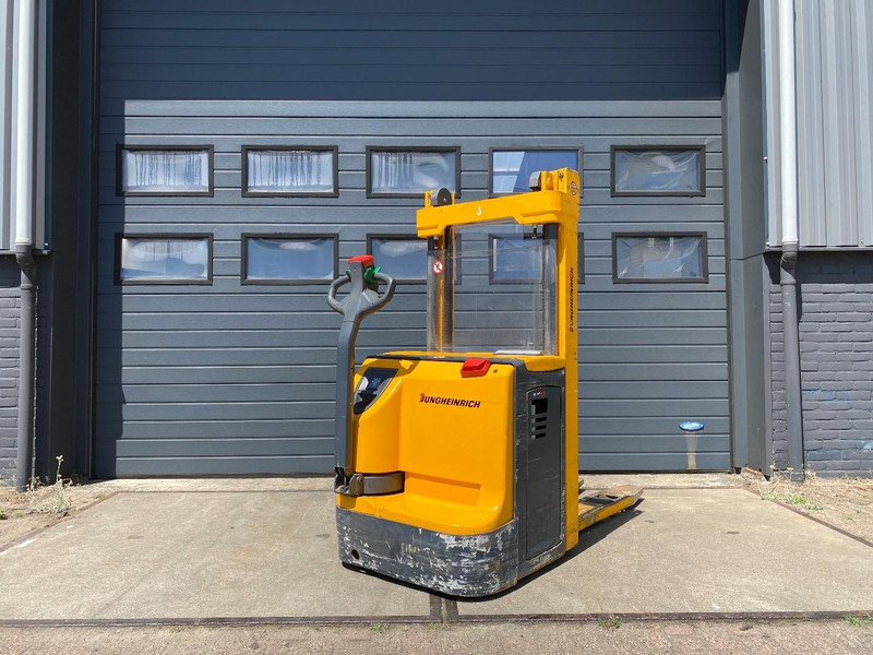 Jungheinrich EJC12 - Штабелер: фото 4 Jungheinrich EJC12 - Штабелер: фото 4