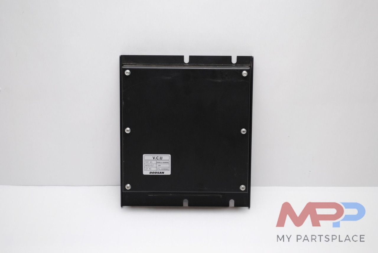 Controller vcu Doosan 300611-00490G 12V - Блок управления для Строительной техники: фото 1 Controller vcu Doosan 300611-00490G 12V - Блок управления для Строительной техники: фото 1