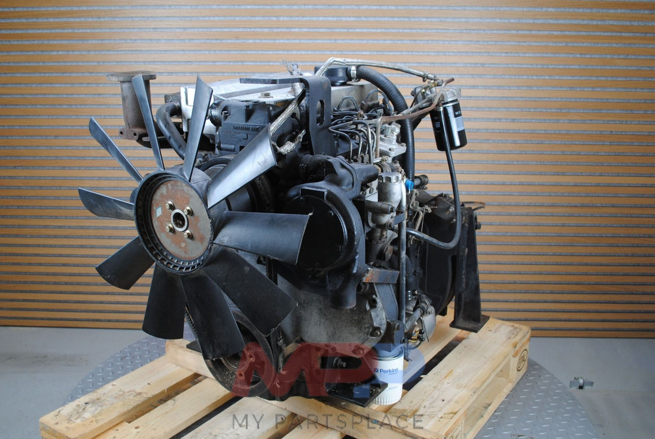 Perkins Perkins 1004 turbo AA-AB 1004.4 - Двигатель: фото 1 Perkins Perkins 1004 turbo AA-AB 1004.4 - Двигатель: фото 1