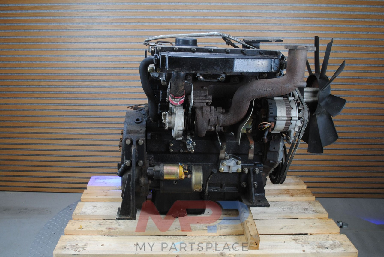 Perkins Perkins 1004 turbo AA-AB 1004.4 - Двигатель: фото 4 Perkins Perkins 1004 turbo AA-AB 1004.4 - Двигатель: фото 4