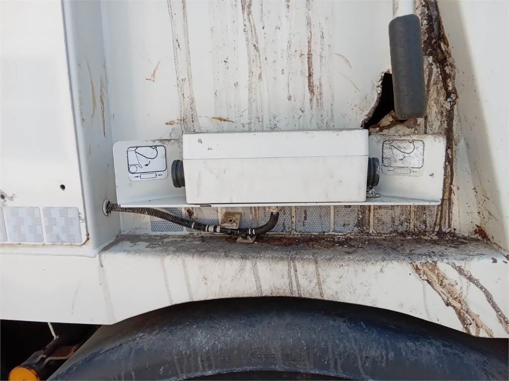 DAF Superstructure garbage truck MOL VDK PUSHER 20m3 - Мусоровоз: фото 2 DAF Superstructure garbage truck MOL VDK PUSHER 20m3 - Мусоровоз: фото 2