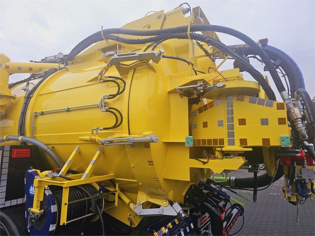 Ассенизатор Iveco RAVO WUKO FOR CHANNEL CLEANING druck saug kanal: фото 17 Ассенизатор Iveco RAVO WUKO FOR CHANNEL CLEANING druck saug kanal: фото 17