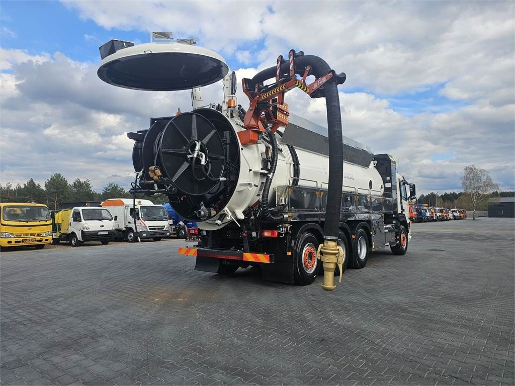 Volvo WUKO ADR ROLBA FOR CLEANING CHANNELS COMBI - Коммунальная/ Специальная техника: фото 3 Volvo WUKO ADR ROLBA FOR CLEANING CHANNELS COMBI - Коммунальная/ Специальная техника: фото 3