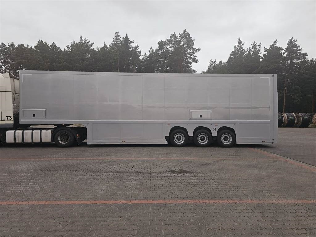 Langendorf DOUBLE LOADING FOR MOTOR COSMETICS Flexliner Inloa - Полуприцеп-рефрижератор: фото 3 Langendorf DOUBLE LOADING FOR MOTOR COSMETICS Flexliner Inloa - Полуприцеп-рефрижератор: фото 3
