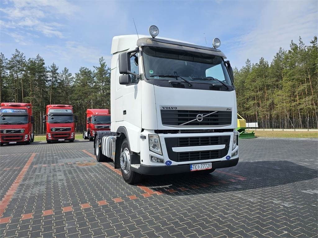 Volvo STANDARD 460 automatic 2009 r - Тягач: фото 1 Volvo STANDARD 460 automatic 2009 r - Тягач: фото 1