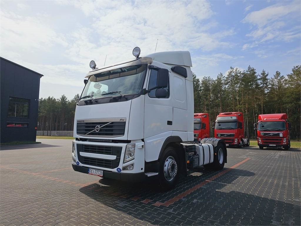Volvo STANDARD 460 automatic 2009 r - Тягач: фото 3 Volvo STANDARD 460 automatic 2009 r - Тягач: фото 3