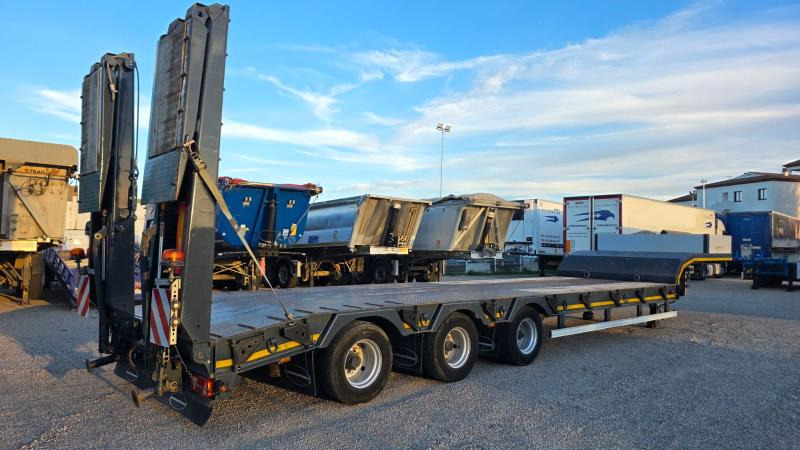 INVEPE-JOLUSO SR329 CNN600 - Низкорамный полуприцеп: фото 1 INVEPE-JOLUSO SR329 CNN600 - Низкорамный полуприцеп: фото 1