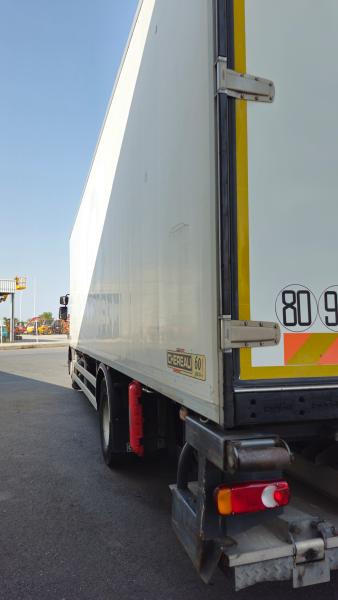 Renault Midlum 270 DXI - Рефрижератор: фото 4 Renault Midlum 270 DXI - Рефрижератор: фото 4