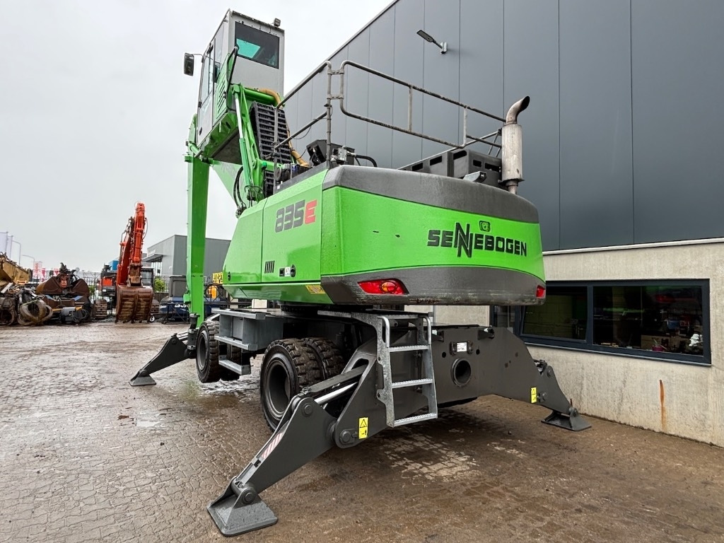 Sennebogen 835 M - 835 E - 835E - 835M - Перегружатель: фото 4 Sennebogen 835 M - 835 E - 835E - 835M - Перегружатель: фото 4