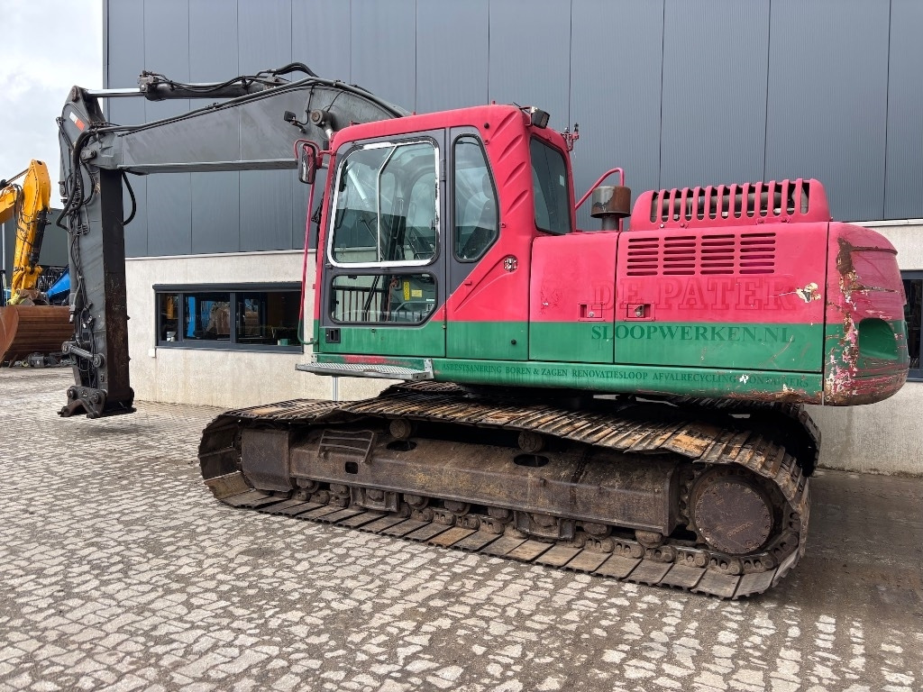 Volvo EC 210 B LC - Гусеничный экскаватор: фото 3 Volvo EC 210 B LC - Гусеничный экскаватор: фото 3