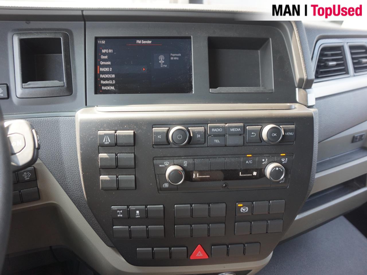 MAN TGL 12.250 4x2 BL CH - Грузовик бортовой/ Платформа: фото 2 MAN TGL 12.250 4x2 BL CH - Грузовик бортовой/ Платформа: фото 2