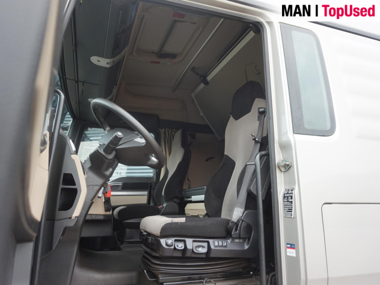 MAN TGX 26.470 6X2/4 BLS - Тягач: фото 2 MAN TGX 26.470 6X2/4 BLS - Тягач: фото 2