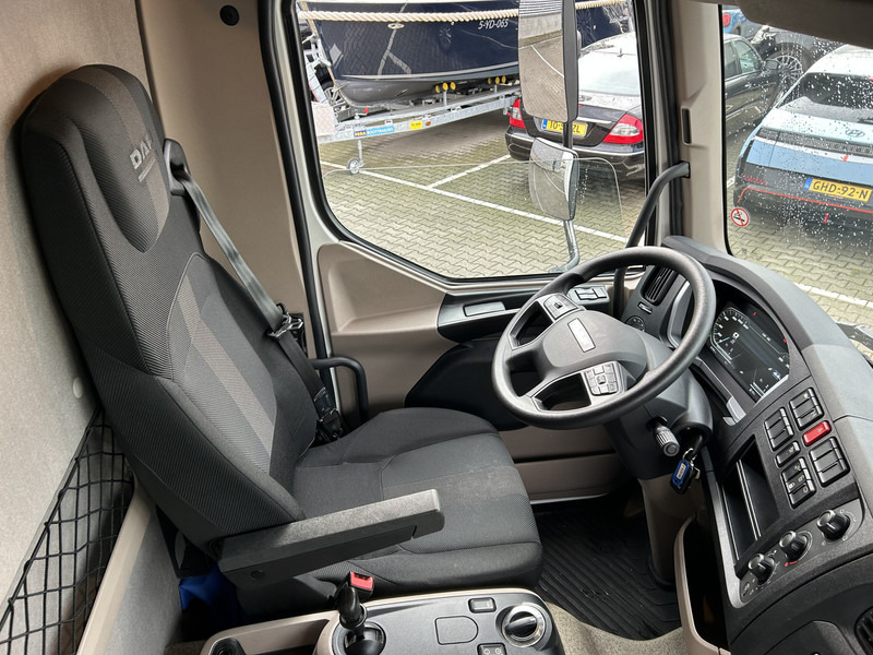 DAF XB 290 FA / 16 Ton / Nieuwe Tacho V2 / Box / Laadklep / APK 12-26 - Грузовик с закрытым кузовом: фото 3 DAF XB 290 FA / 16 Ton / Nieuwe Tacho V2 / Box / Laadklep / APK 12-26 - Грузовик с закрытым кузовом: фото 3